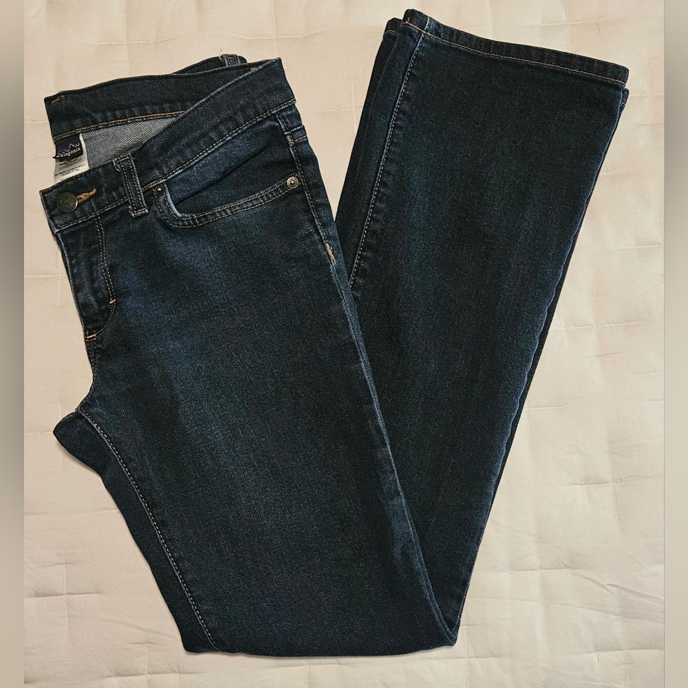 Women's Patagonia Low Rise Bootcut Dark Wash Denim: Size Women's 28